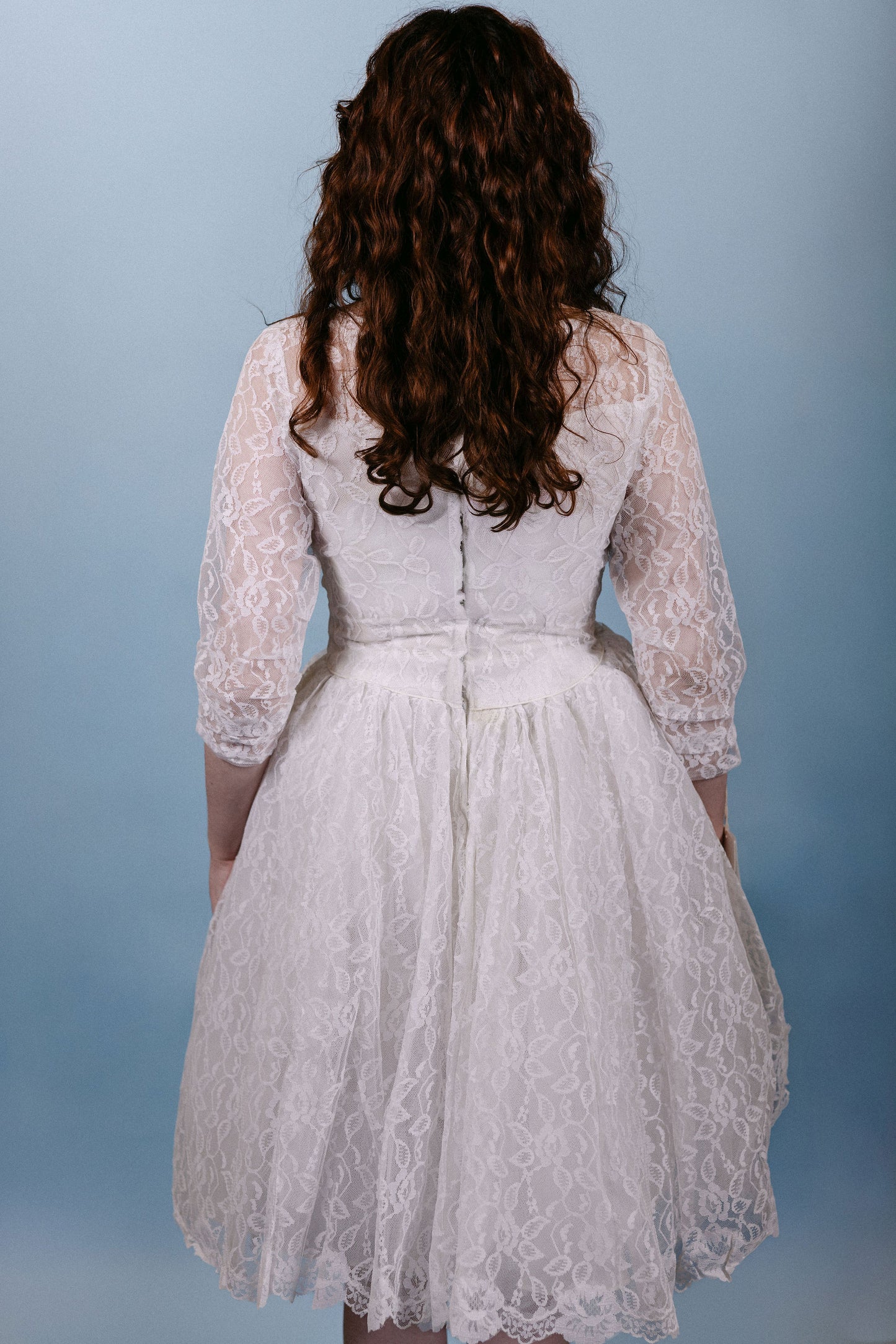 Carlisle: short lace and tulle dress, 3/4 sleeves