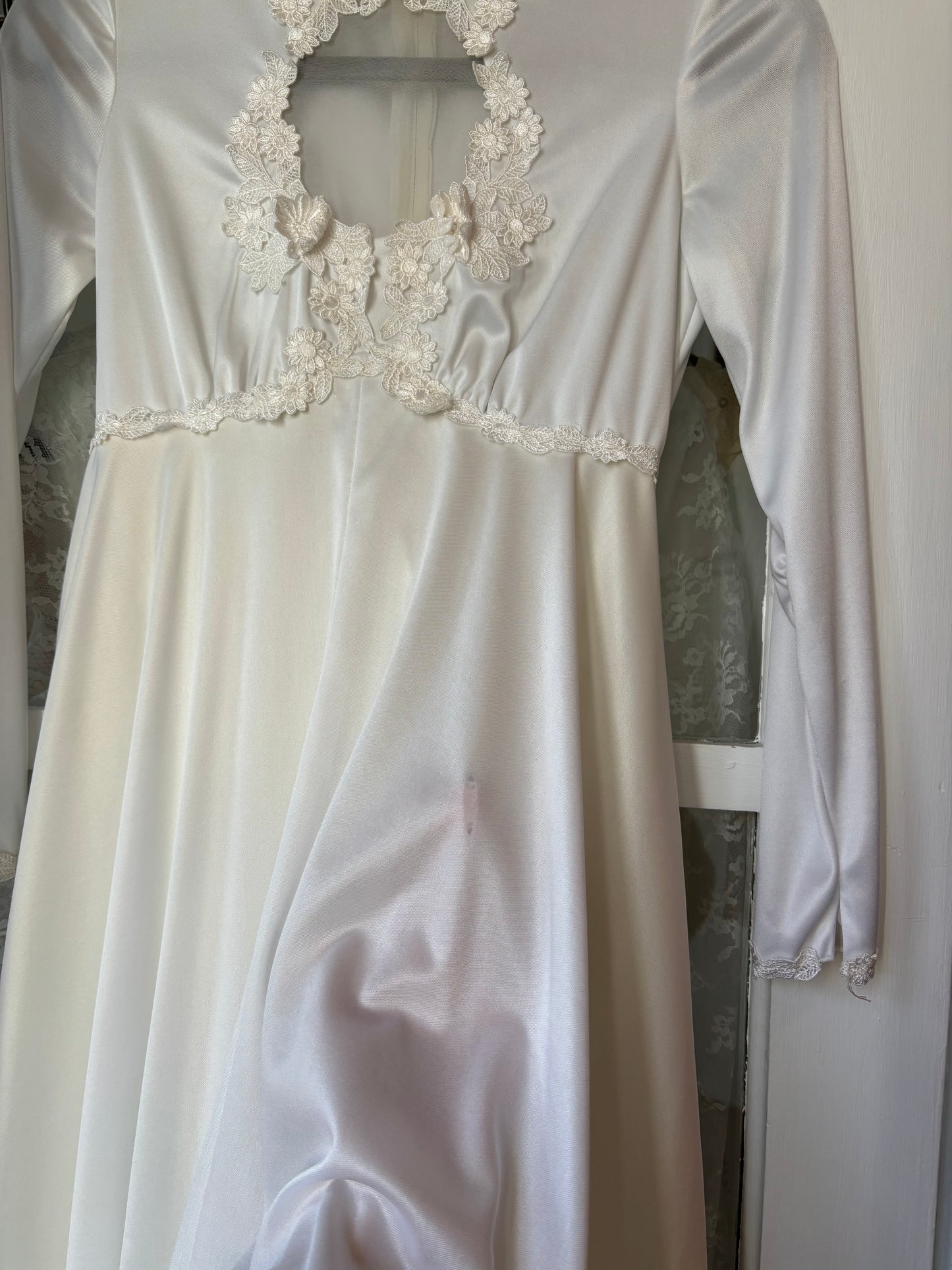 Faye: 1979 LS Gown with Peekaboo Circular Neckline & Florals