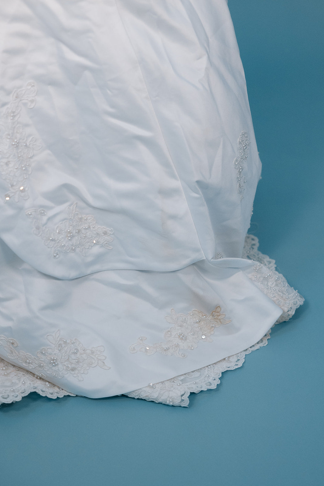 Cutter: White Strapless 2000s Ballgown