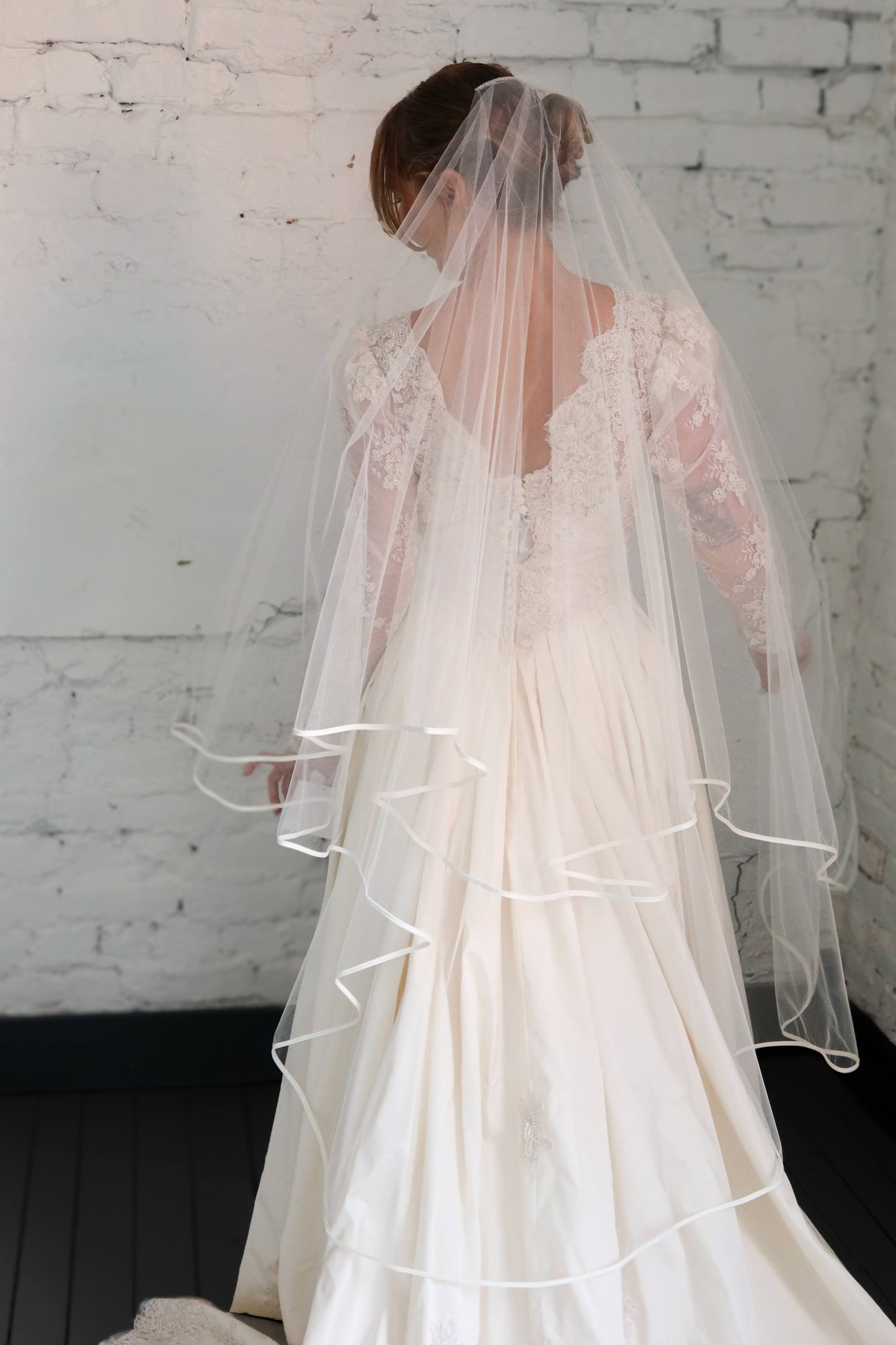 Olivia: 1992 Ivory Long Sleeve Gown, Lace & Pearl Appliqué & 3D Beads